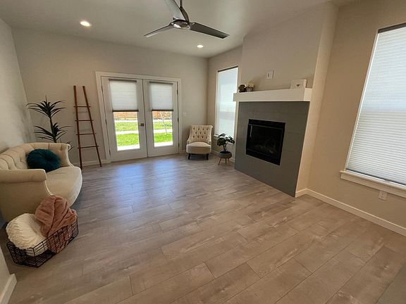 5th image of 5418 Vahl Way