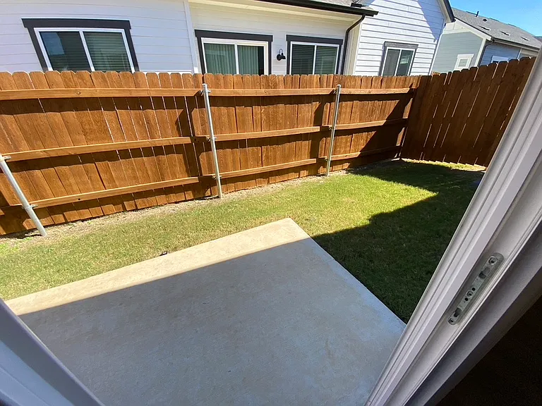 Round Valley Trl — Photo 12