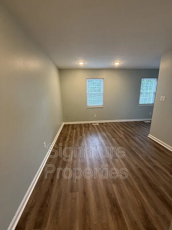 1 bed, 1.0 bath, $1,100 — Photo 2