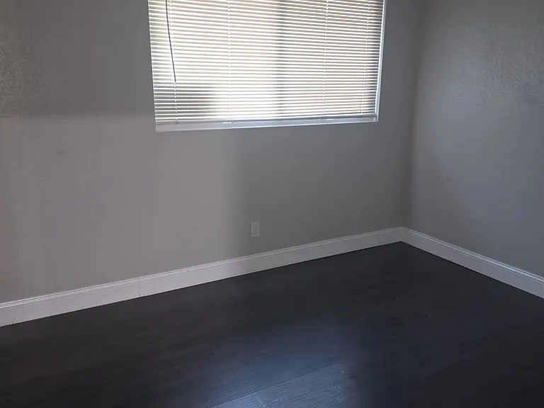 1407 San Bernardino Ave — Photo 8