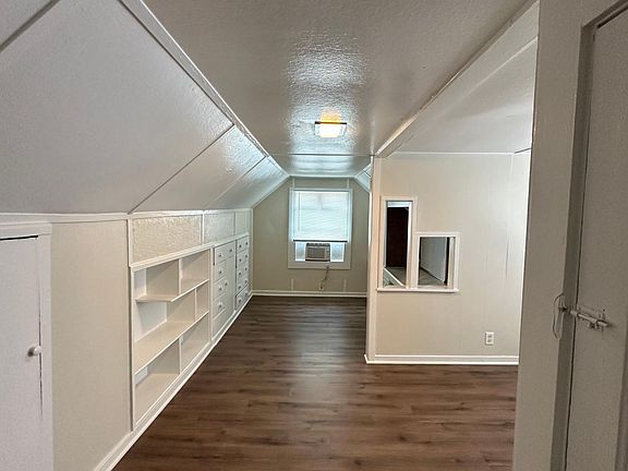 5th image of 1117 W University Ave