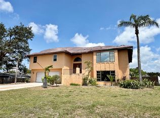 1611 Robbins Rd, Nokomis, FL 34275