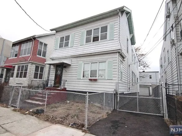 222-224 W End Ave, Newark, NJ 07106