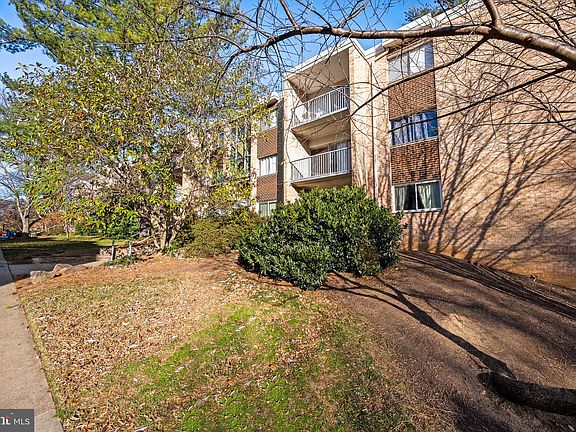 4th image of 8000 Chanute Pl Unit 18/16