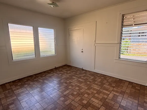 94-75 Poailani Cir #A, Waipahu, HI 96797