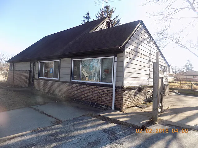 401 Watseka St photo 1