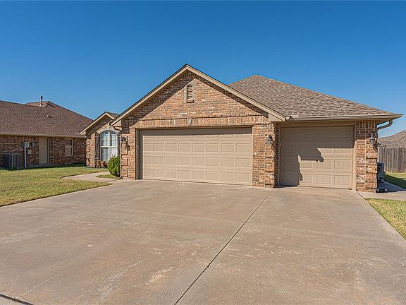 2nd image of 3313 Ashton Dr