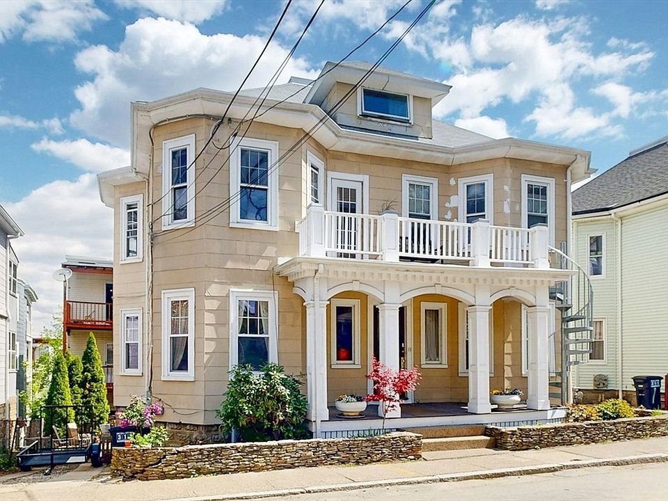 1st image of 8 Douglas Ave