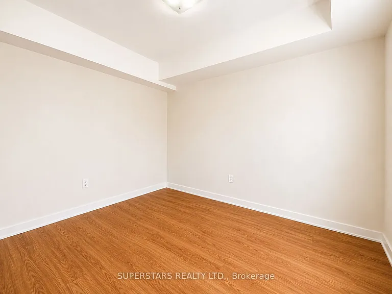 15100 Yonge St #207 — Photo 7