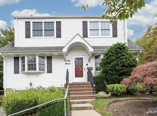 27 Wareham Rd, Dumont, NJ 07628