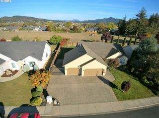2722 Golf View Ct, Sutherlin, OR 97479