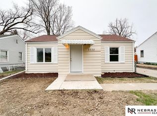 3335 Forest Lawn Ave, Omaha, NE 68112