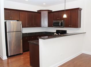 4732 N Austin Ave UNIT 303, Chicago, IL 60630