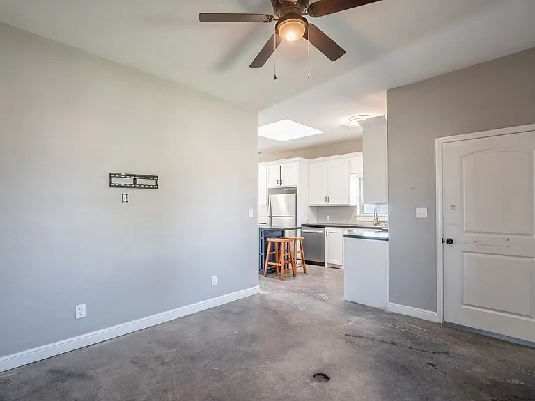 118 E County Road 120 — Photo 7