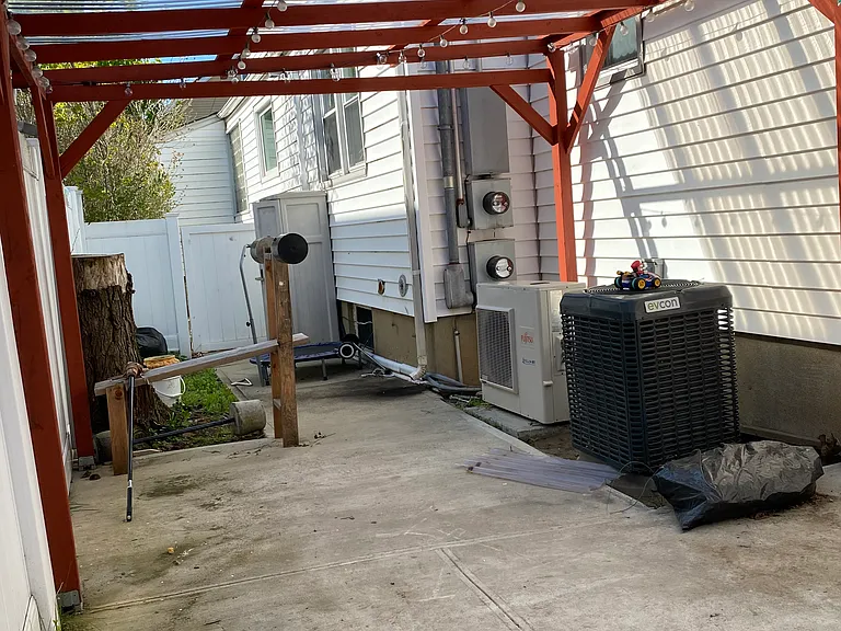 336 Scranton Ave #1 — Photo 51