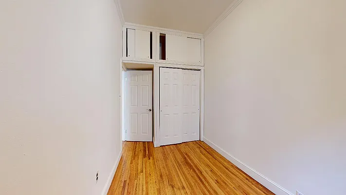 Rented by Bond New York | media 13