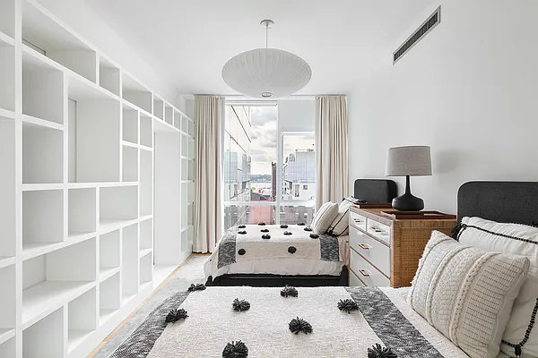 Rented by Compass | media 28