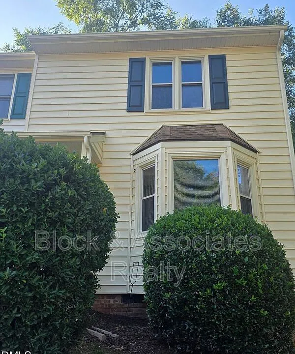 6550 Thetford Ct
