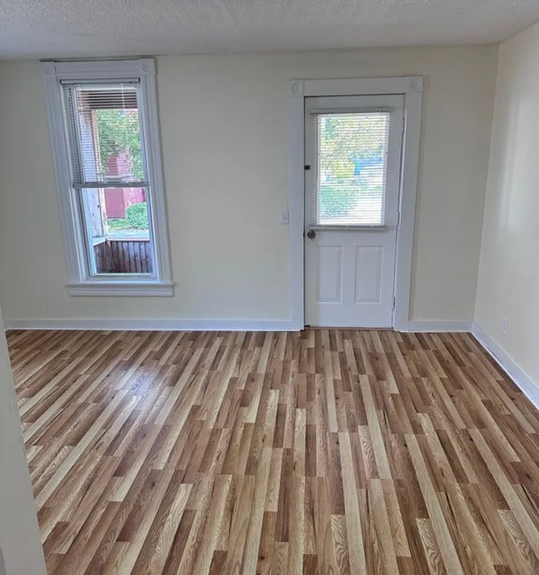 258 Main St — Photo 3
