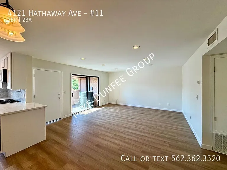 4121 Hathaway Ave #11 — Photo 2