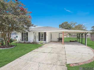 8834 Asphodel St, Denham Springs, LA 70726