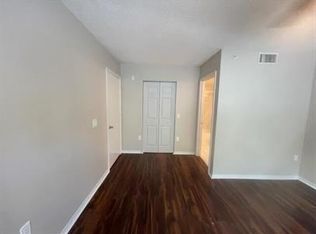 8855 Okeechobee Blvd APT 204, West Palm Beach, FL 33411