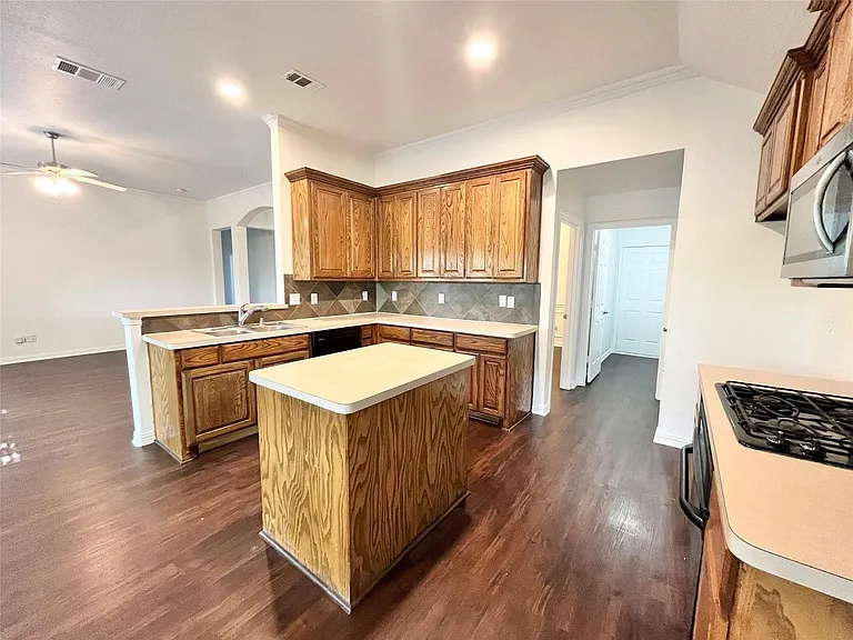 500 Hidden Meadow Ct — Photo 7