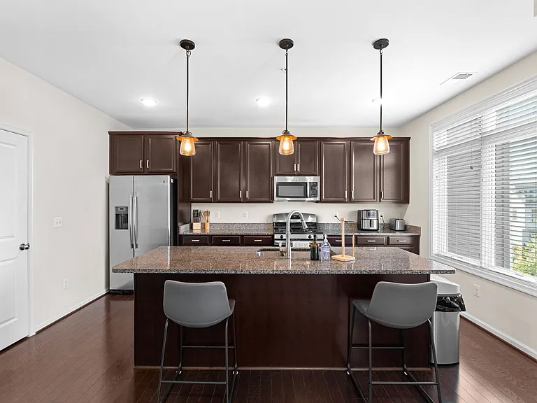 1518 Ribbon Limestone Ter SE — Photo 15