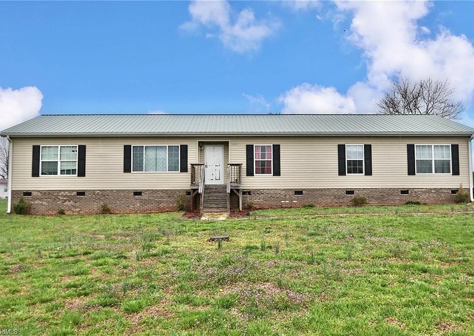 1st image of 2012 Grassy Cir