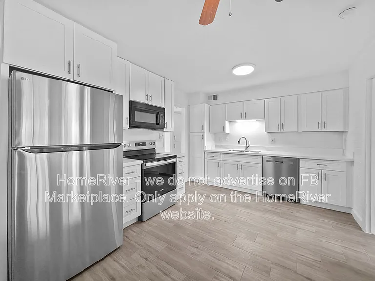 10701 W Cherry Hills Dr W — Photo 3