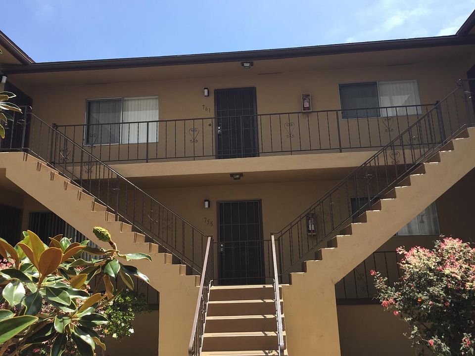1st image of 753 Sapphire St
