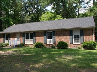 700 Forest Acres Dr, Tarboro, NC 27886