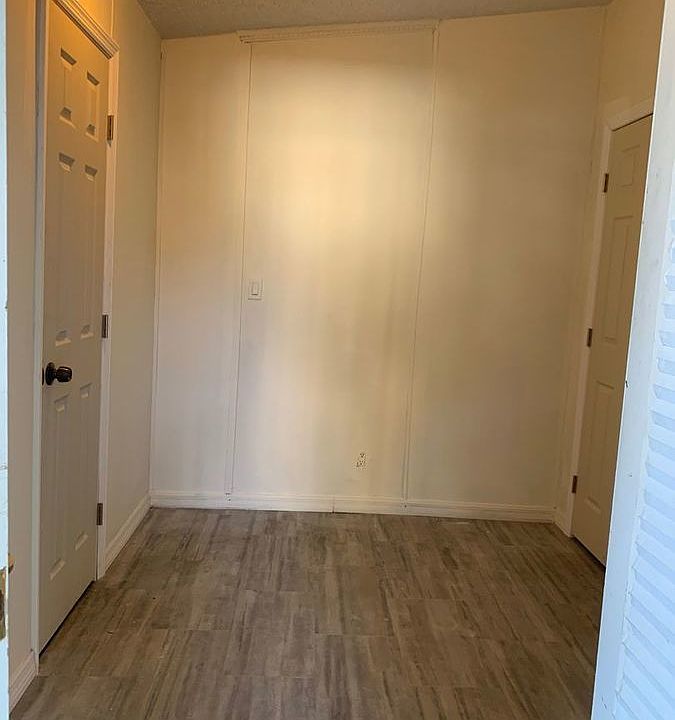2nd image of 22859 Sailfish Rd #R5