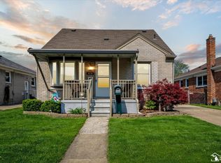 4076 19th St, Wyandotte, MI 48192