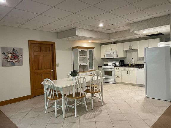4th image of 690 Nor Oaks Ct