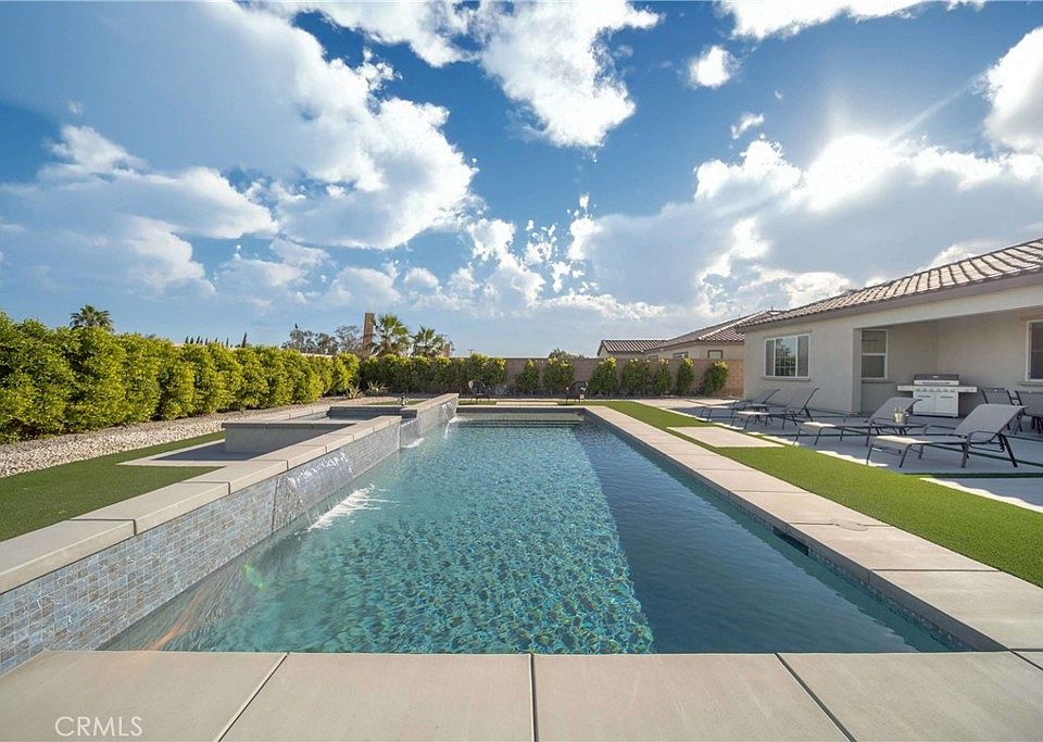 1st image of 58085 Coral View Way