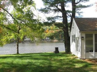 332 Mashapaug Rd, Holland, MA 01521