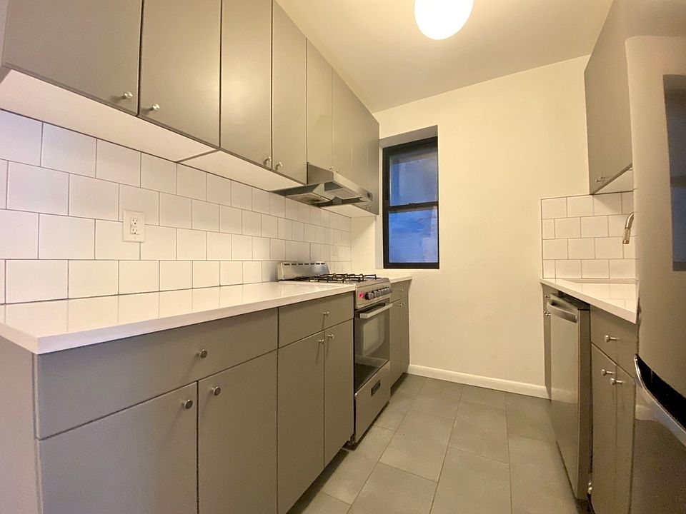 1st image of 251 W 116th St #D4