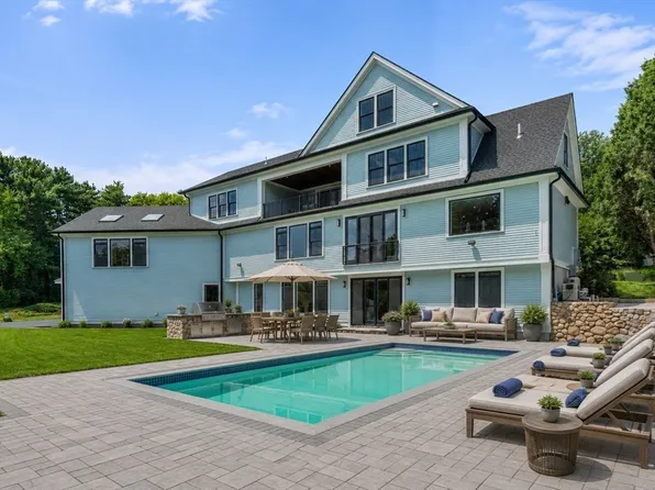 55 Crestview Rd, Belmont, MA 02478