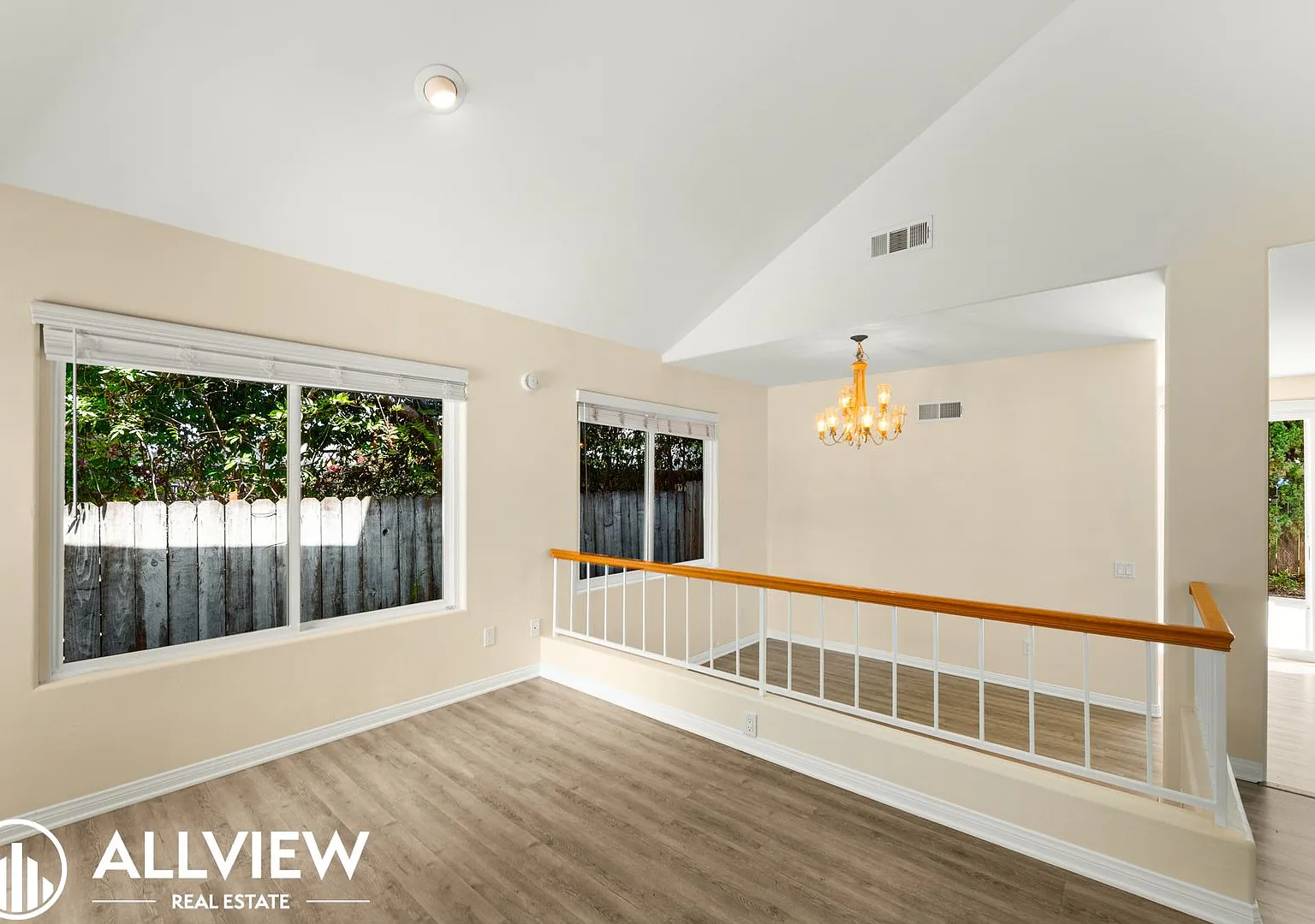 2696 Santa Ana Ave — Photo 4
