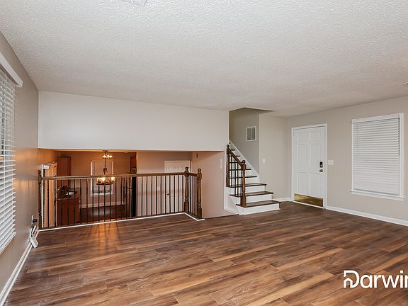 4th image of 2129 Summertown Dr
