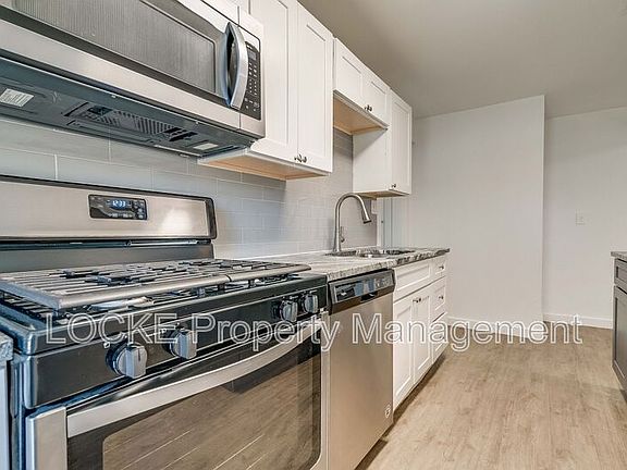 5th image of 311 Byron St