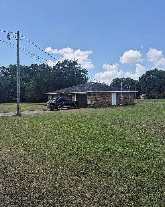 1st image of 111 Poppy Dr