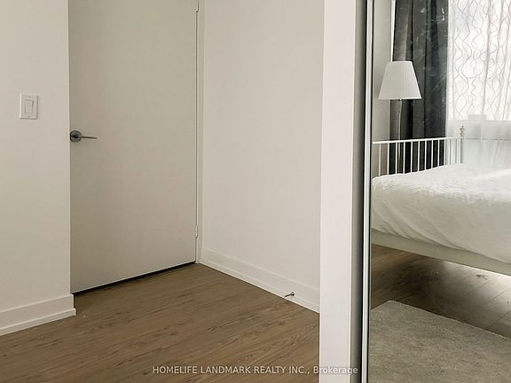 3rd image of 85 Wood St #4105