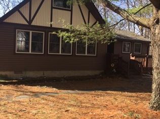 363 Wild Acres Dr, Dingmans Ferry, PA 18328