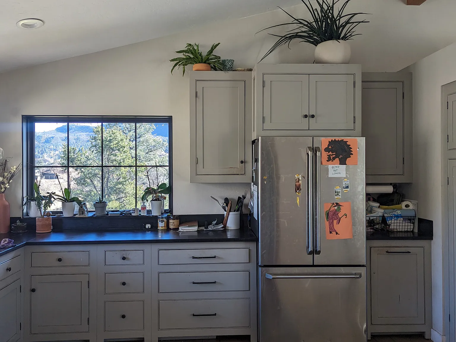 4 bed, 3226 sqft, $5,500 — Photo 4