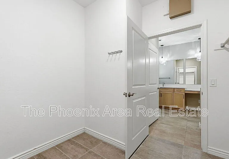 39725 N Hailey Ln — Photo 23