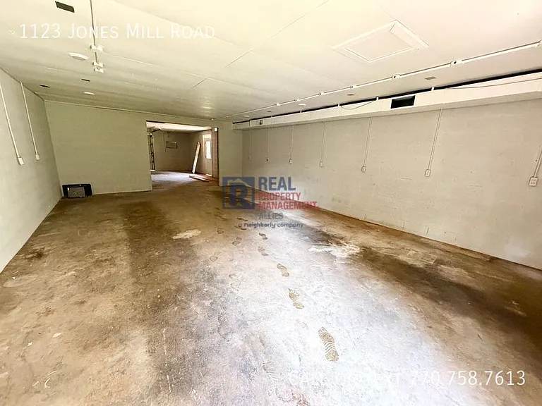 1123 Jones Mill Rd — Photo 17