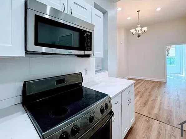 911 N 16th St, Philadelphia, PA