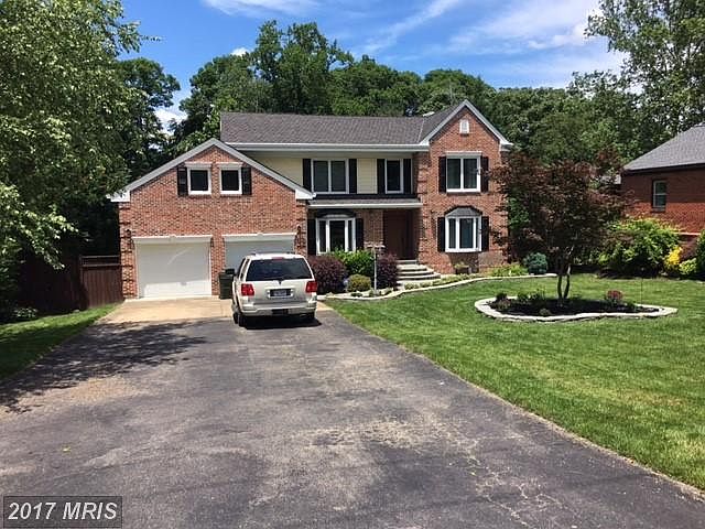 1st image of 1208 Riverview Ln